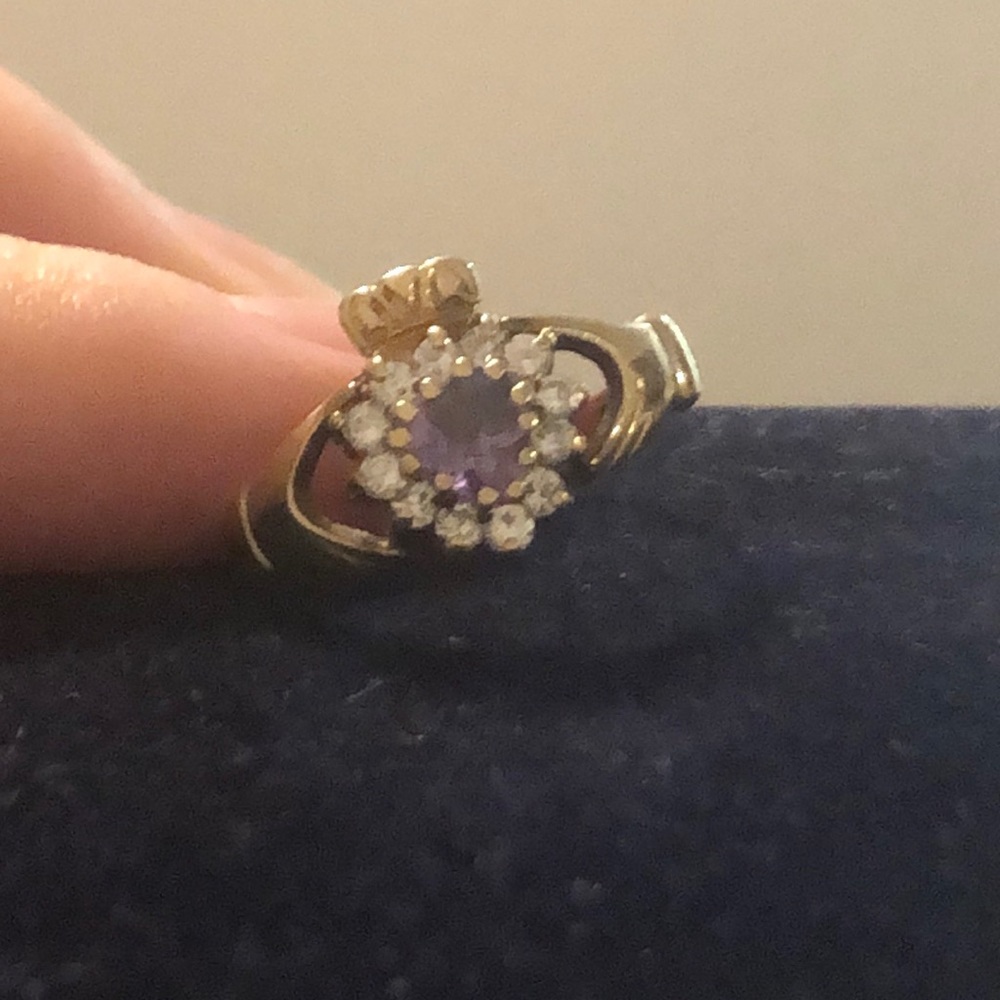 Claddagh ring - Picture 2 of 8
